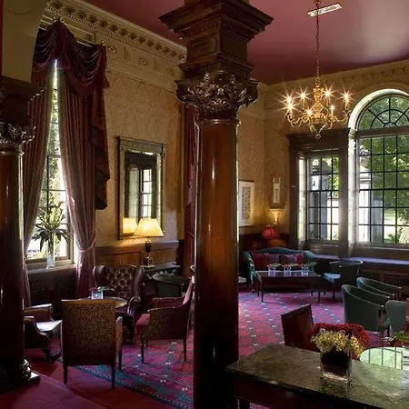 Hotel Crathorne Hall