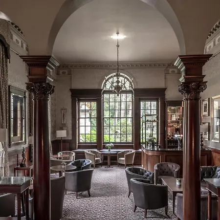 Szálloda Crathorne Hall 4*