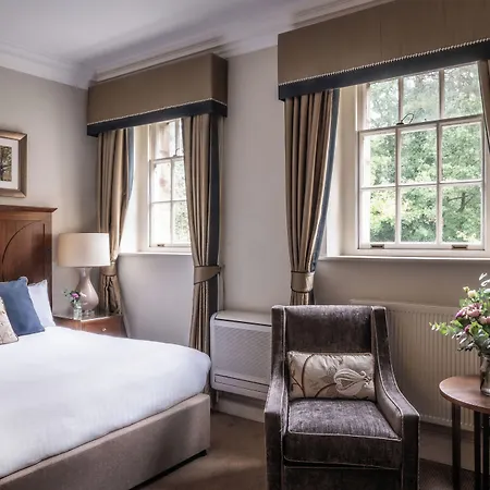 Crathorne Hall 4* 얌