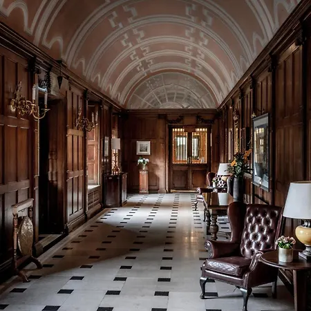 Crathorne Hall Hotel 4*