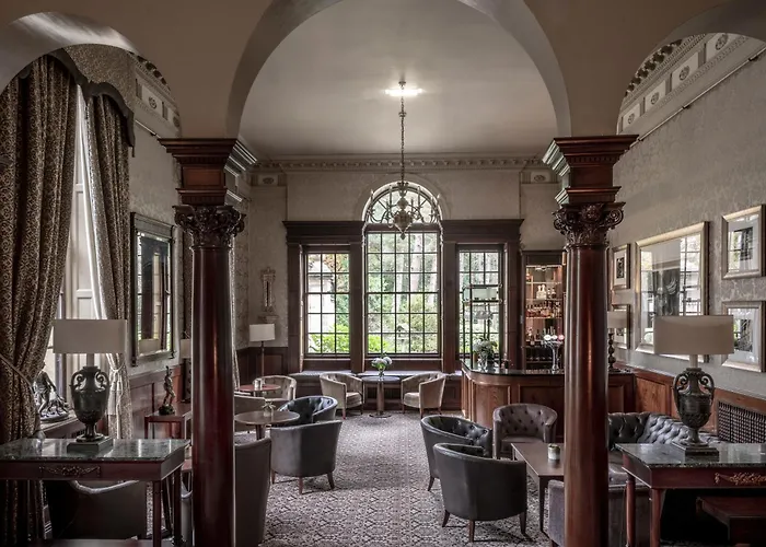 Hotel Crathorne Hall 4*