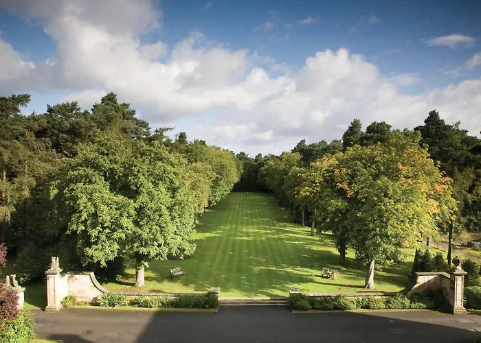 Crathorne Hall Hotel 4*