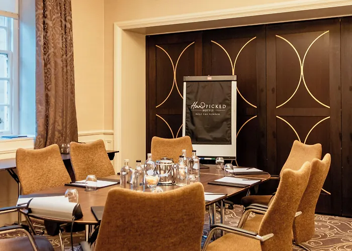 Crathorne Hall Hotel 4*